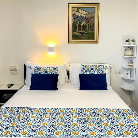Bed and Breakfast Il Filo Di Arianna Сорренто Экстерьер фото